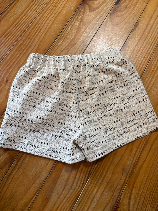 Black & Cream Short
