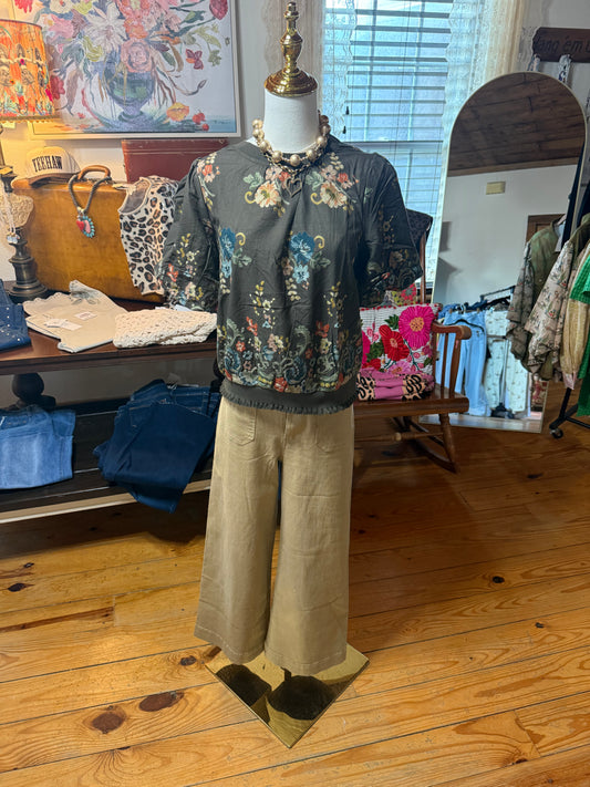 Floral Embroidery Rib Band Top