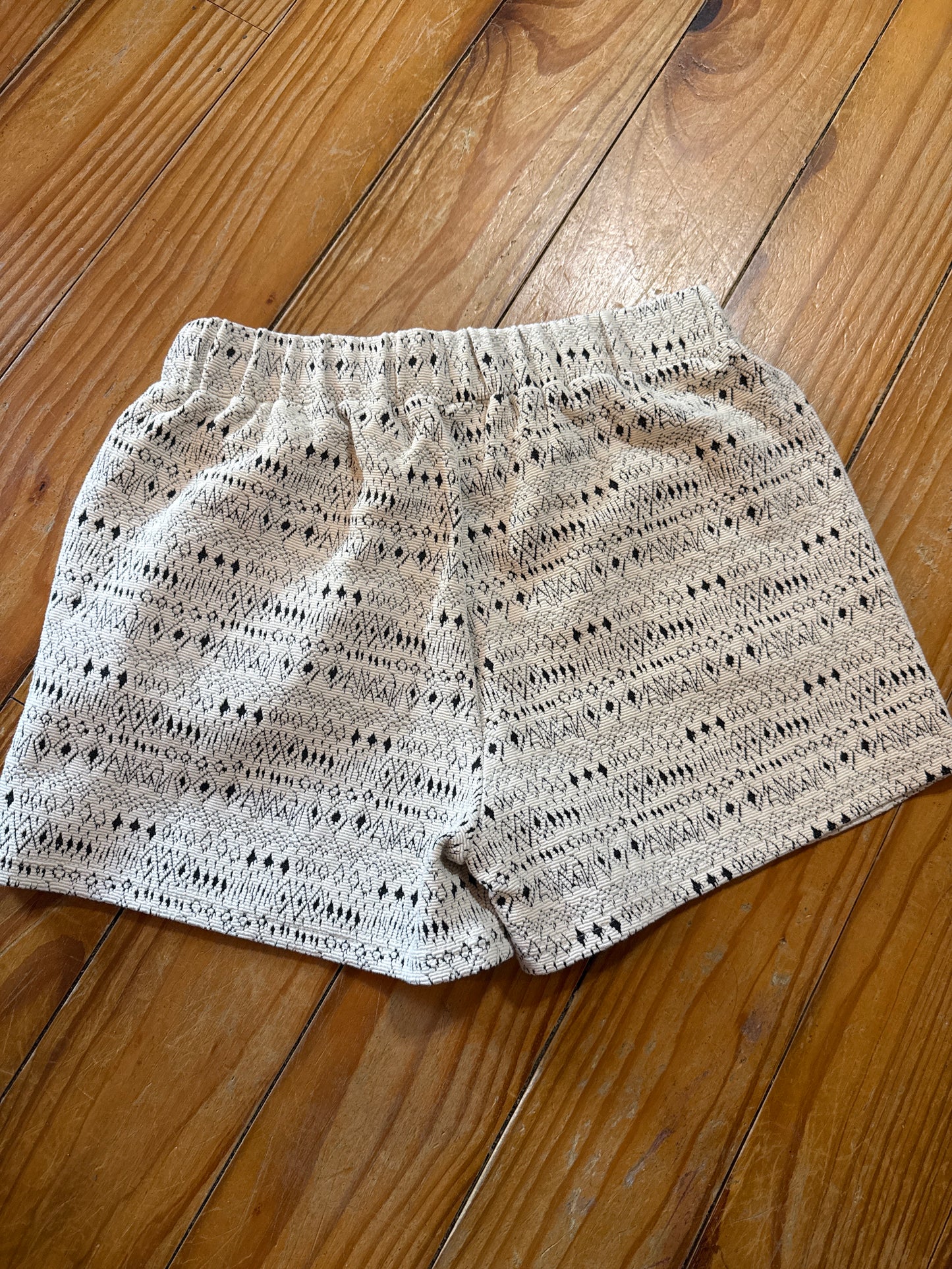 Black & Cream Short
